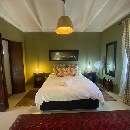 The Riverdeck Accommodation And Backpackers นิสนา ภายนอก รูปภาพ