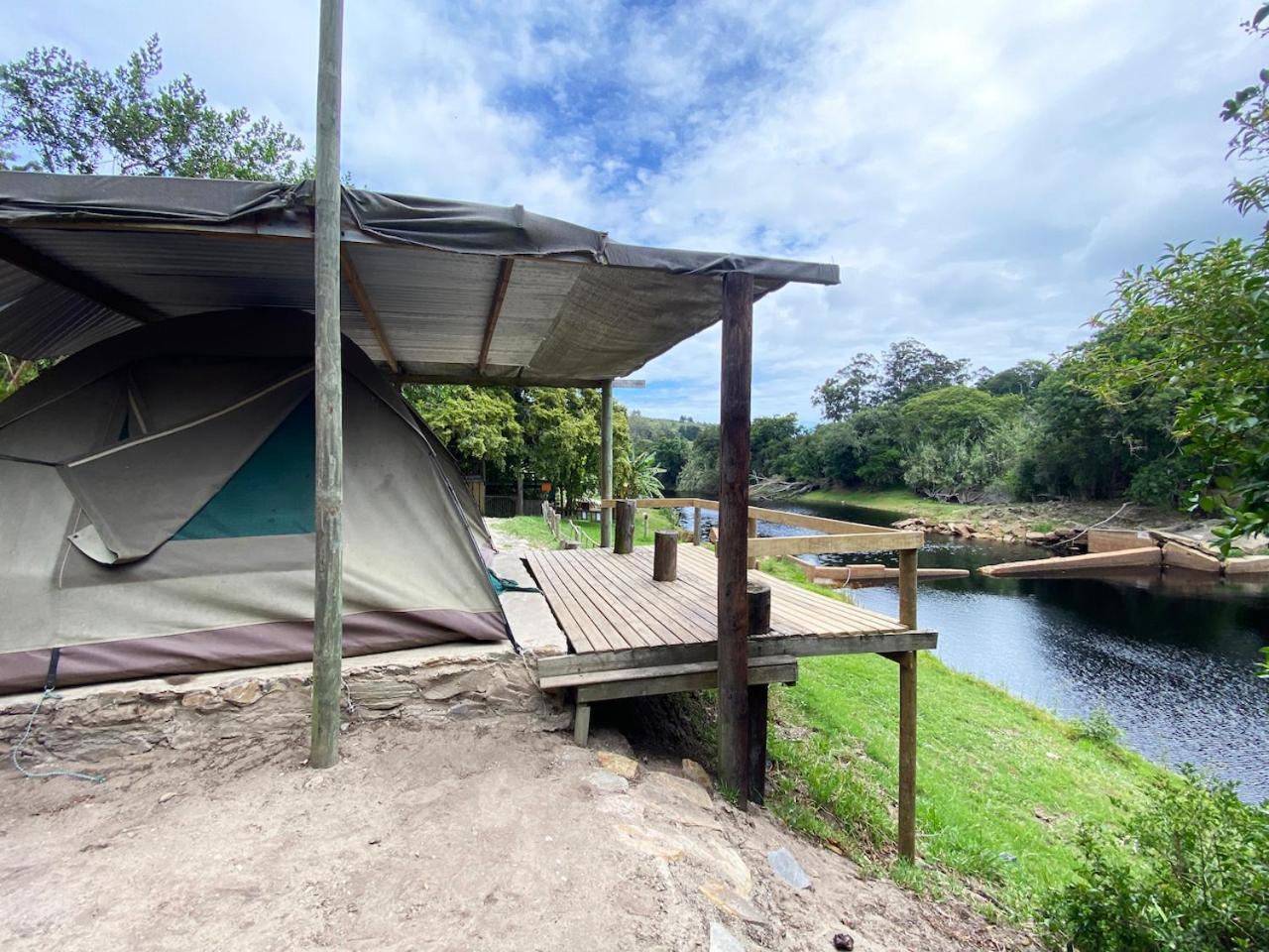 The Riverdeck Accommodation And Backpackers นิสนา ภายนอก รูปภาพ