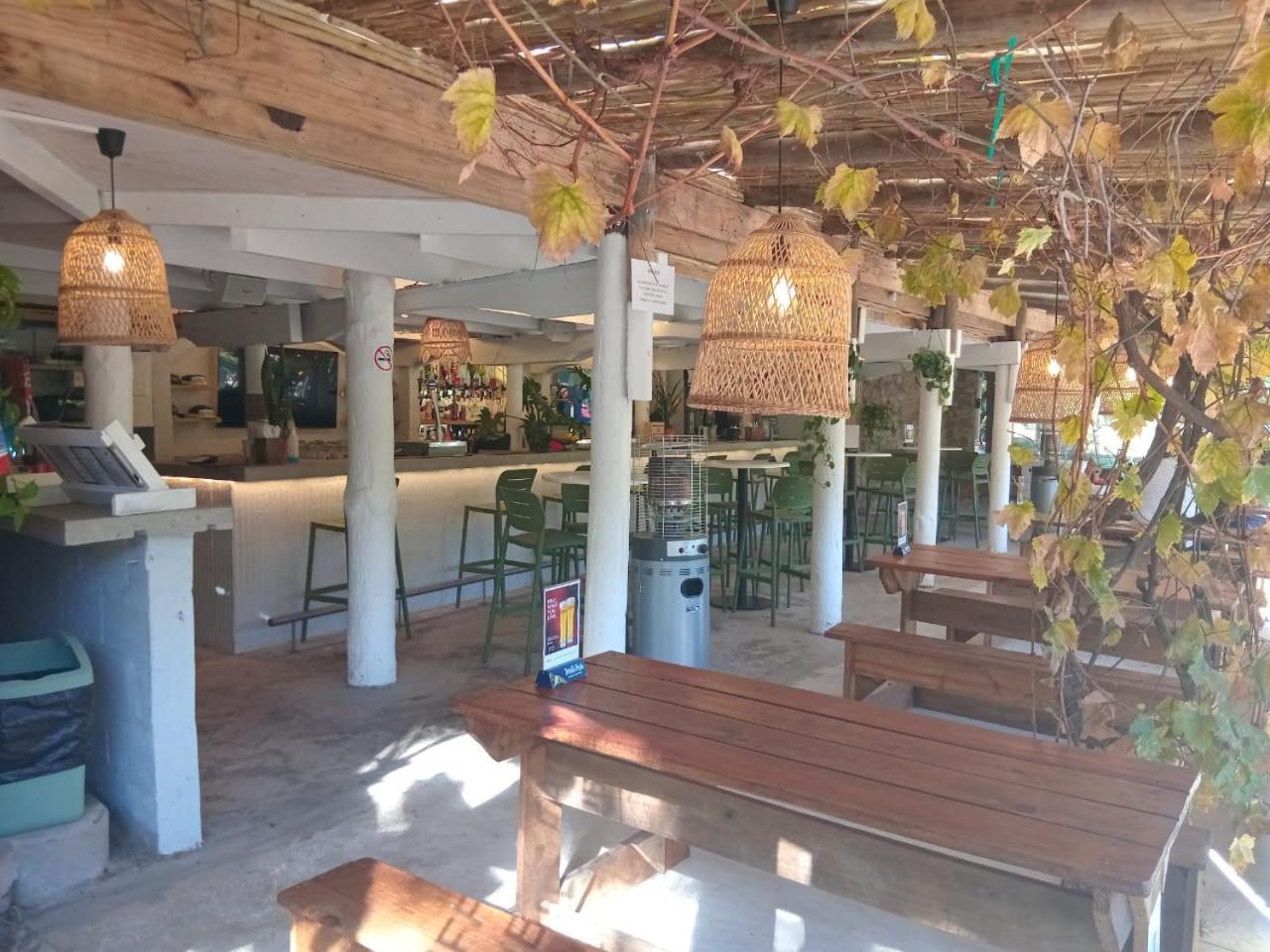 The Riverdeck Accommodation And Backpackers นิสนา ภายนอก รูปภาพ